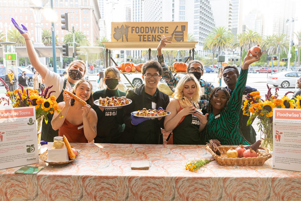 Foodwise Teens station at Sunday Supper 2022